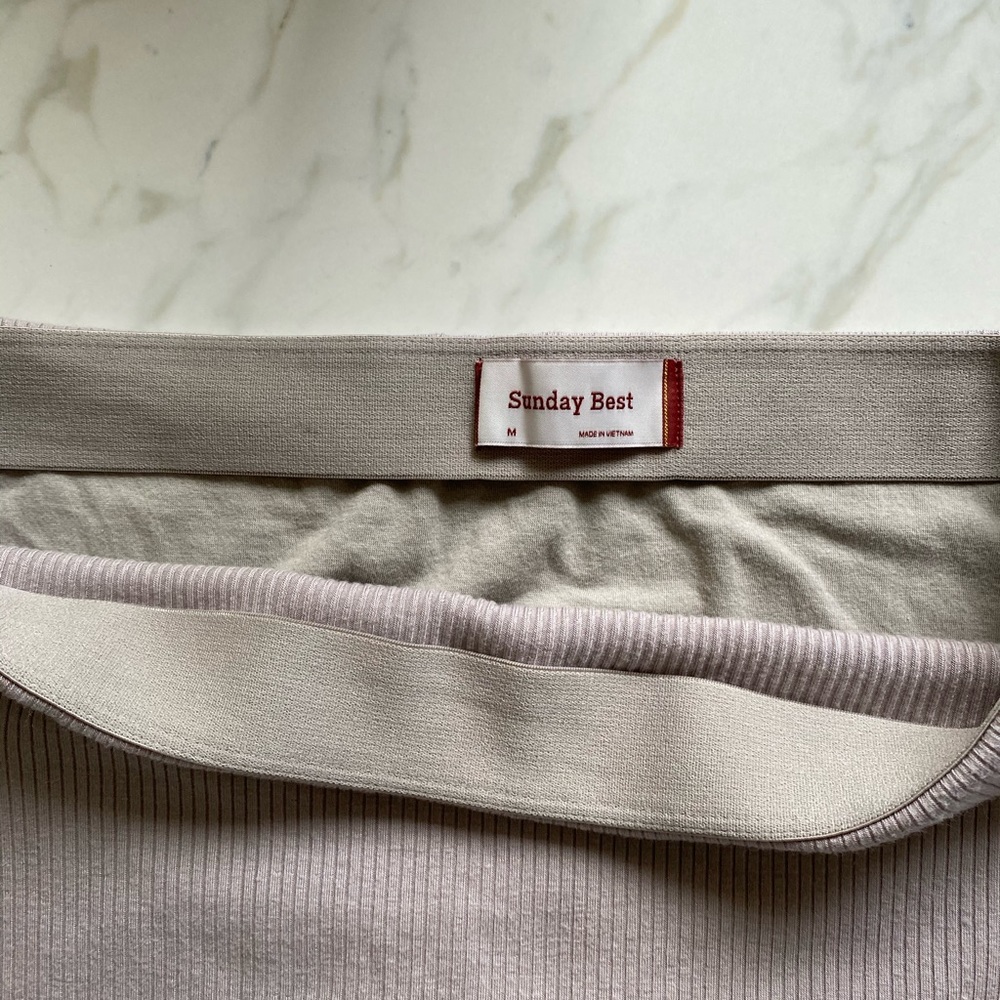 Aritzia Sunday Best Ruffle knit skirt - Picture 3 of 3